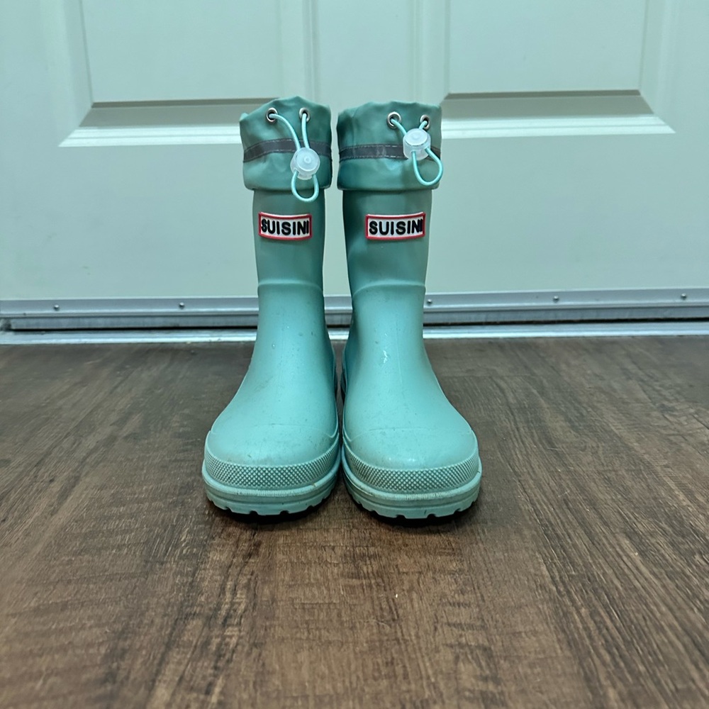 Rain boots